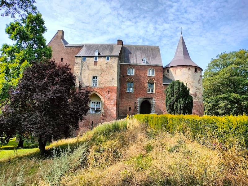 Horn Castle - Image 1
