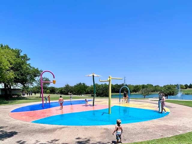 Harry Myers Splash Pad - Image 1