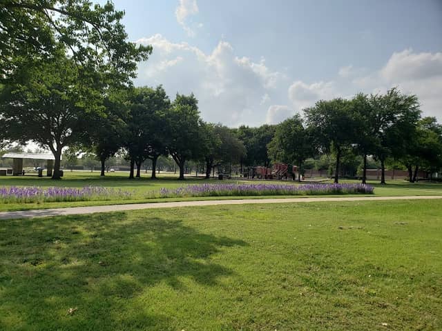 Richland Park - Image 2