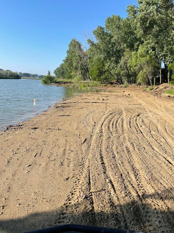 McCook Lake Izaak Walton League beach - Image 2