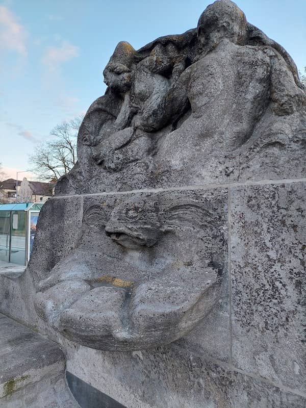 Brunnen am Stobäusplatz - Image 2