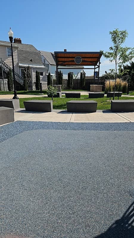 Burnham Pointe Park - Image 2