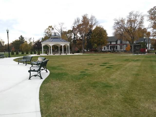 BG Green Space-Gazebo - Image 2