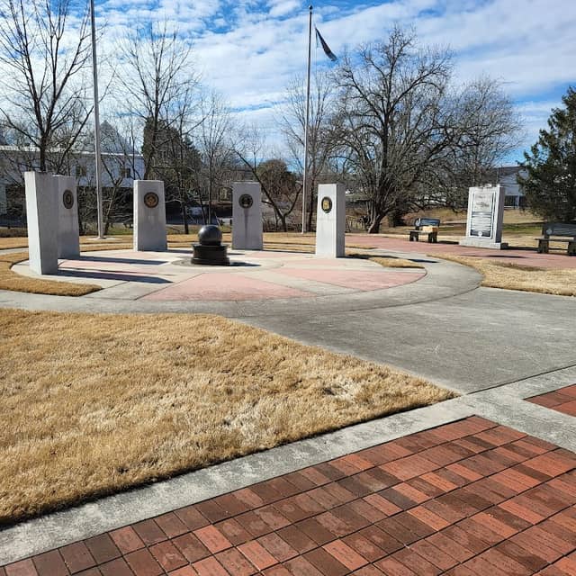 Veteran's Park - Image 1