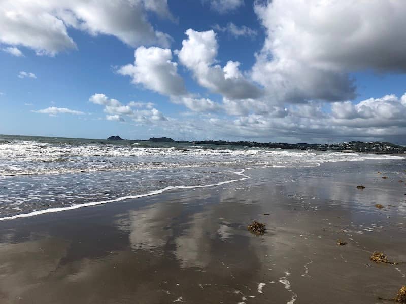 Farnborough Beach - Image 1