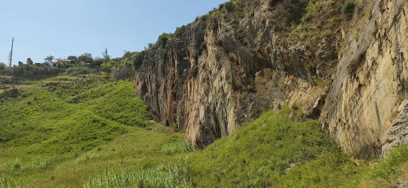 Formia Fault; Geology - Image 1