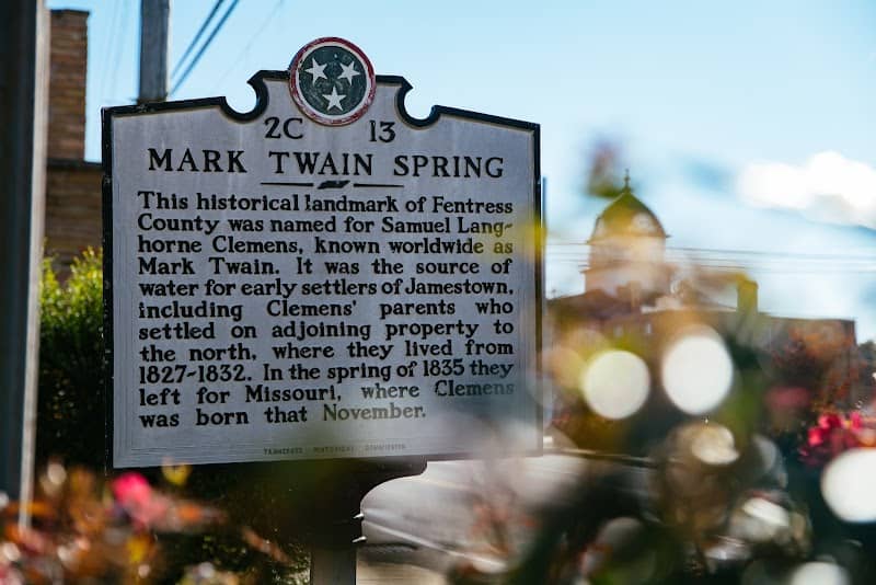 Mark Twain Spring Park - Image 1