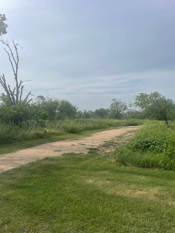 Crescent Bend Park - Image 1