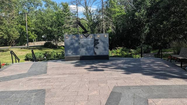 Veterans Memorial - Image 3