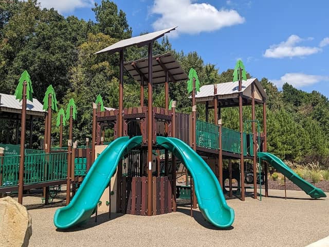 Yadkin River Park dog park - Image 1