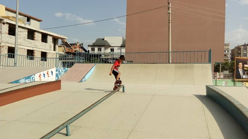 Merkezefendi Skate Park - Image 1