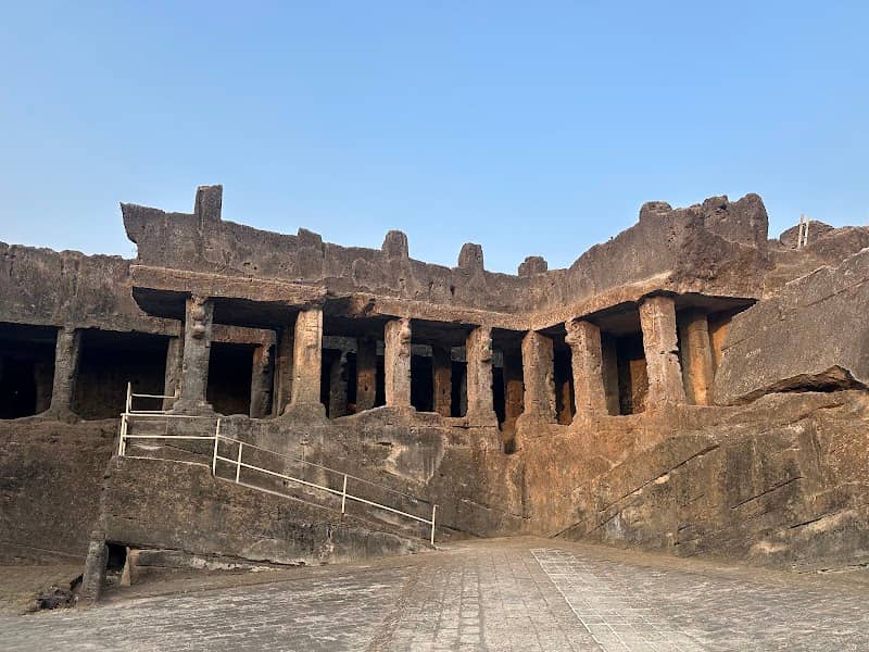 Khapara Kodiya Caves - Image 2