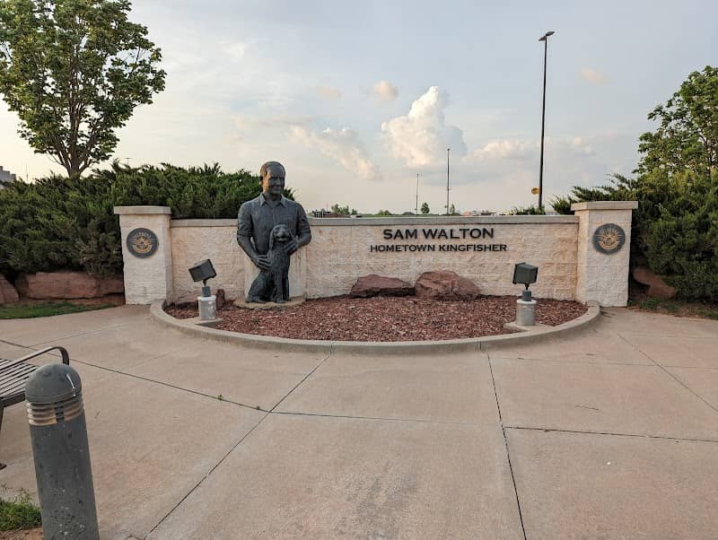 Sam Walton Monument - Image 2