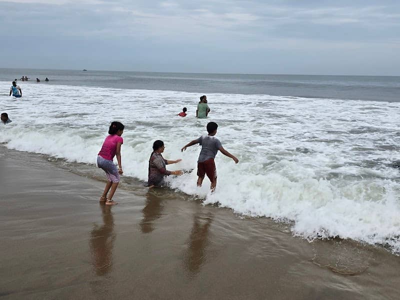 பூம்புகார் கடற்கரை - Image 1