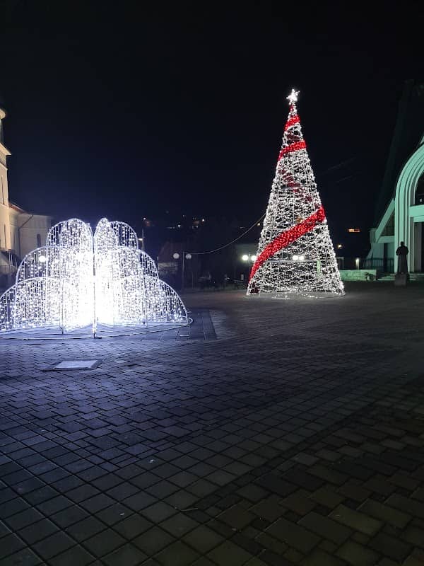 Libertății Square - Image 1