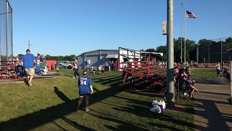 Pottsboro Baseball BallPark - Image 1