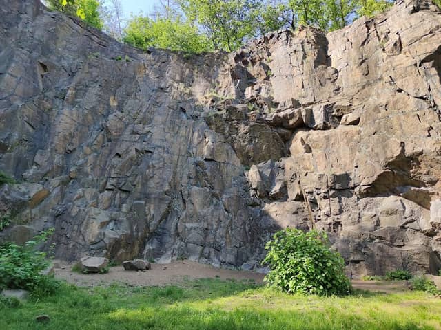Ostbruch mit einer Kletterwand - Image 1