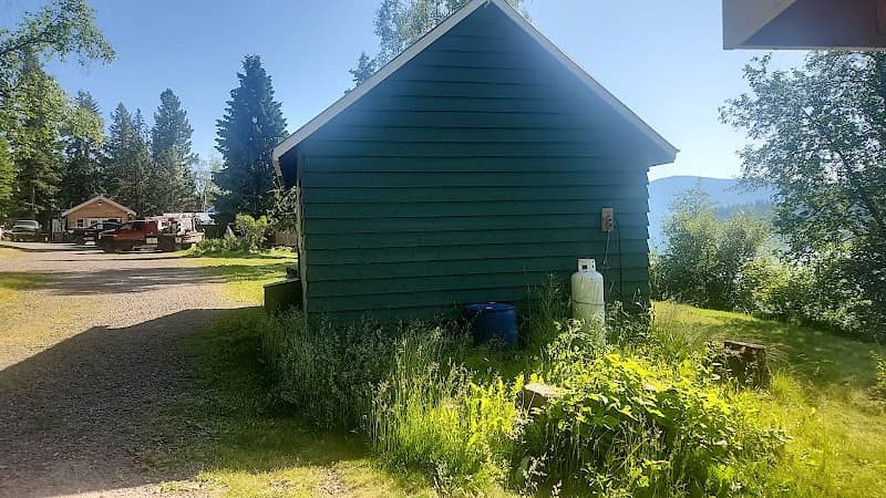 Sulphurous Lake Resort - Image 1