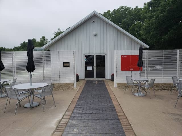Farnsworth Gallery - Image 3