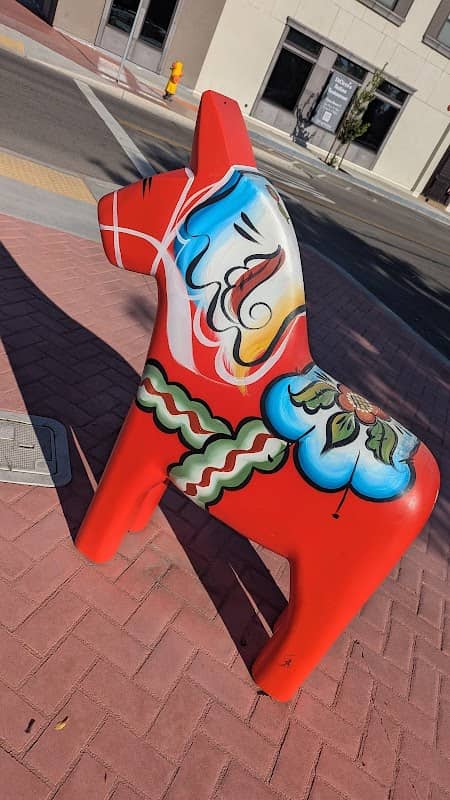 Horse statue Kingsburg - Image 1