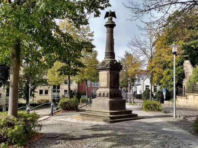 Adlerstatue - Image 1