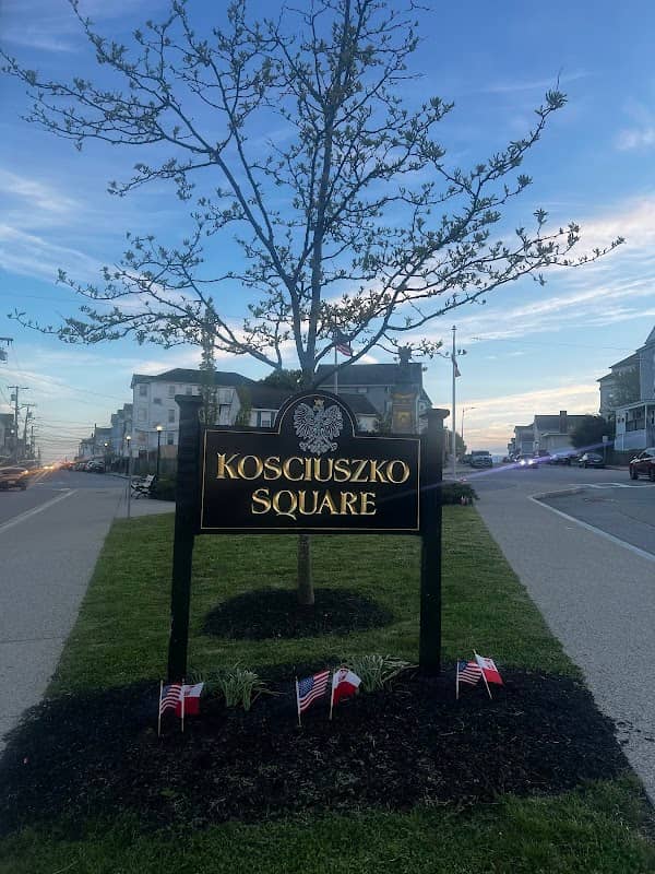 Kosciuszko Square - Image 2