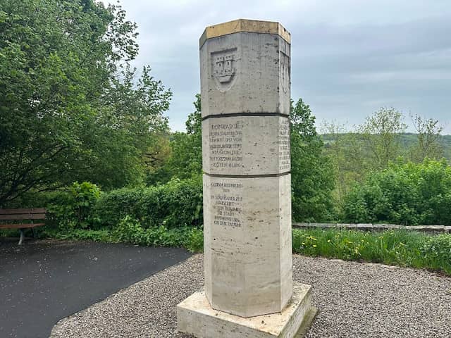 Herrscher-Stele der Rothenburger - Image 1