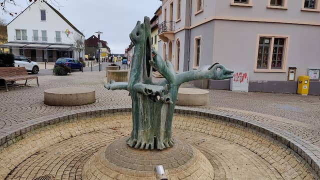 Künstlerischer Springbrunnen - Image 1