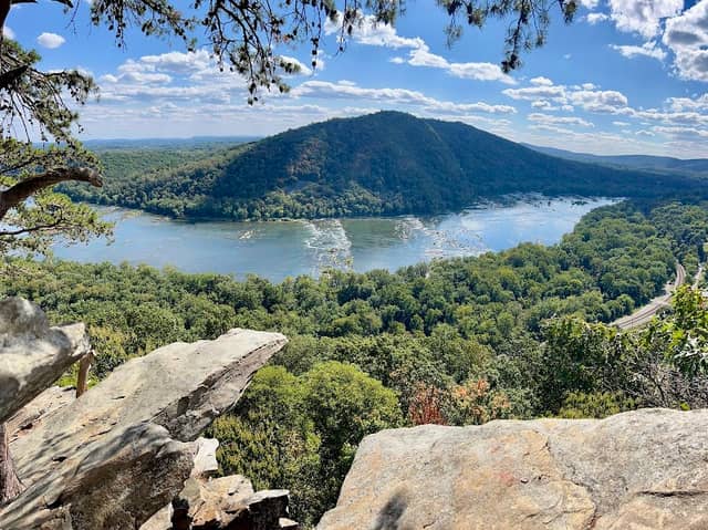 Weverton Cliffs - Image 1