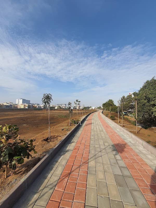 Hebbagodi Lake view Park - Image 1