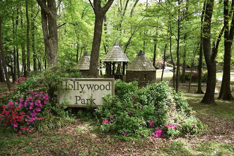 Hollywood Park - Image 1
