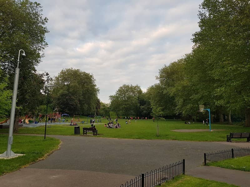 Grays Town Park - Image 4