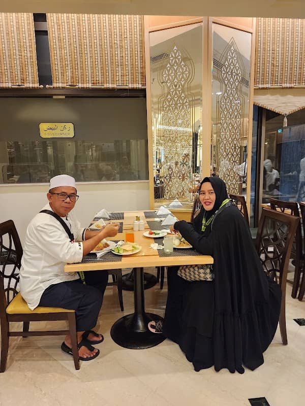 Aulia Khansa Wisata - Image 1