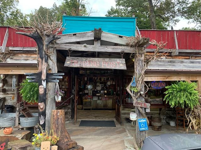 Fall Creek Falls Indian Village Trading Post - Image 1