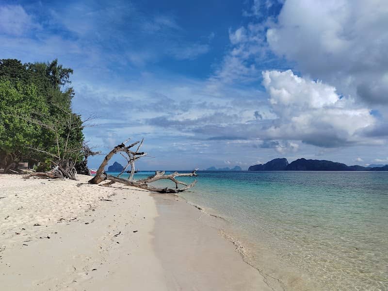 Chao Mai National Park Protection Unit 3 (Koh Kradan) - Image 1