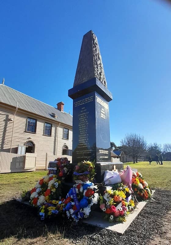 Toongabbie Cenotaph - Image 1