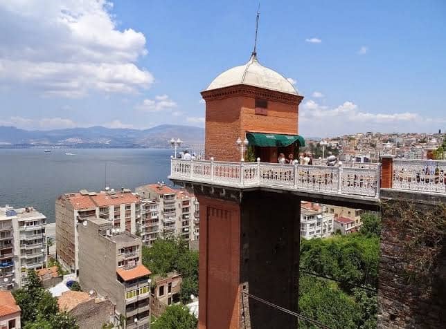 İzmir Historical Elevator Building - Image 2