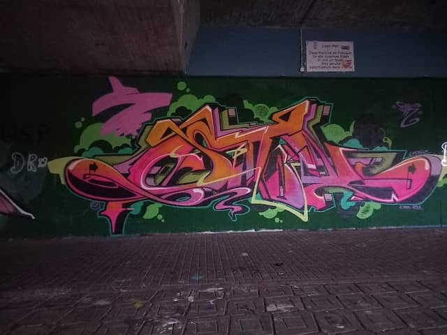 Free Wall Graffiti | Stade - Image 2