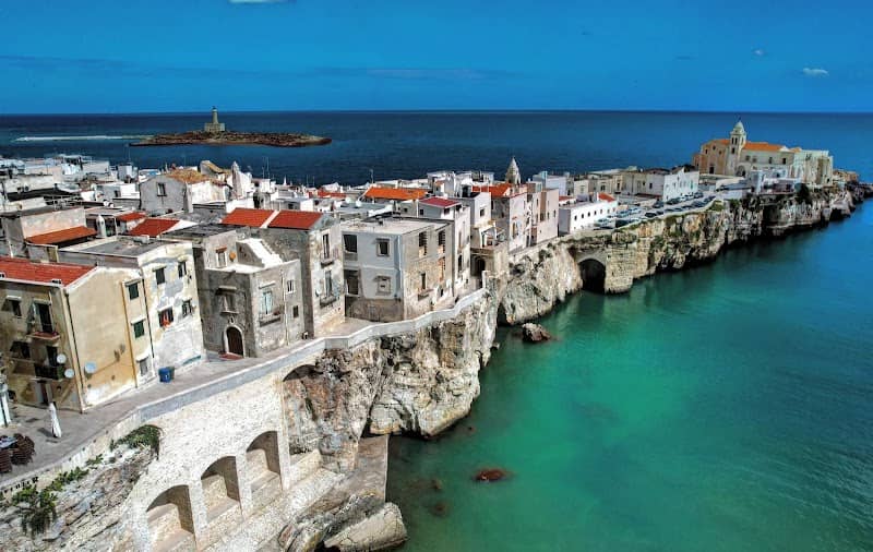Vieste Lighthouse - Image 3