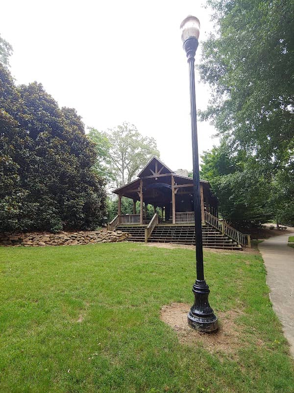 Larry Abernathy Park - Image 2