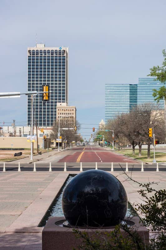 Centennial Plaza - Image 3