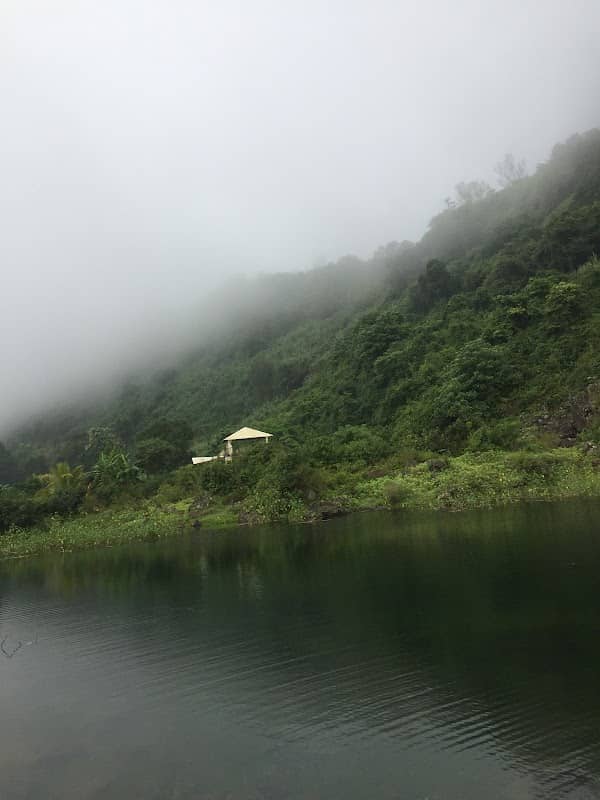 Hidden Lake, Mangalwar peth - Image 1