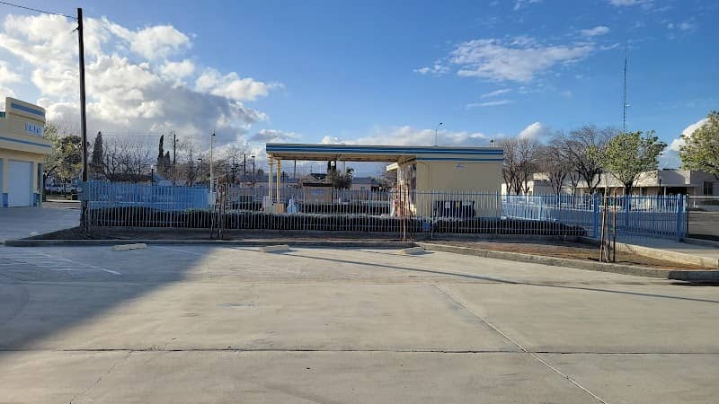 Richfield Gas Station - Image 2