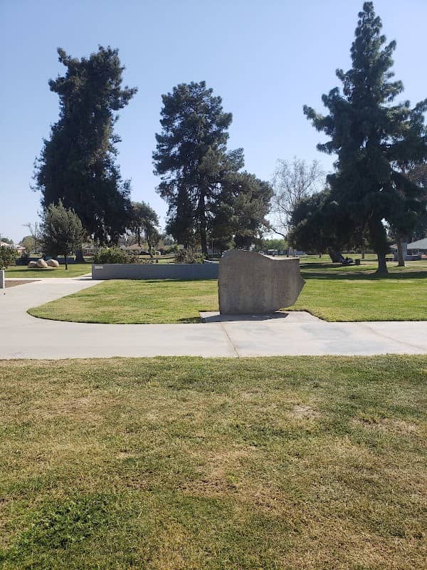 Zalud Park - Image 1