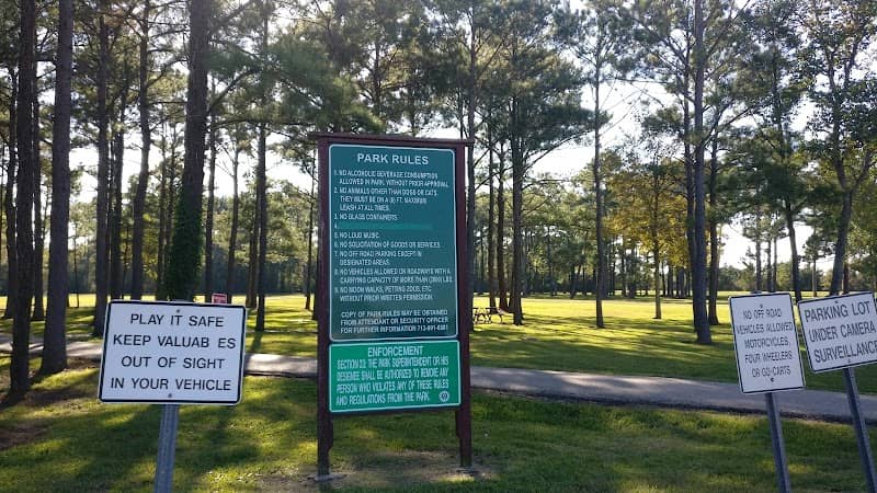 Dixie Farm Road Park - Image 2
