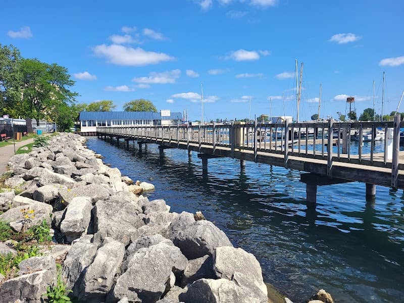 Waukegan Harbor Light - Image 2