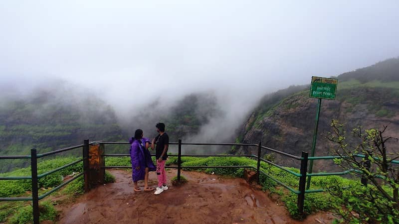 Echo Point - Image 2
