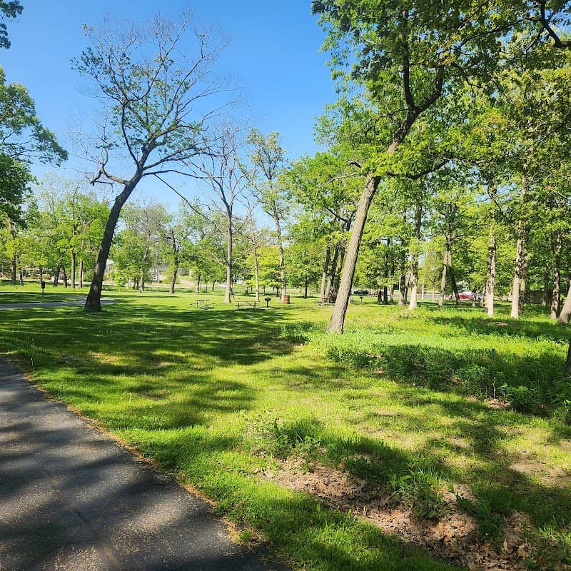 Hinkston Park - Image 1