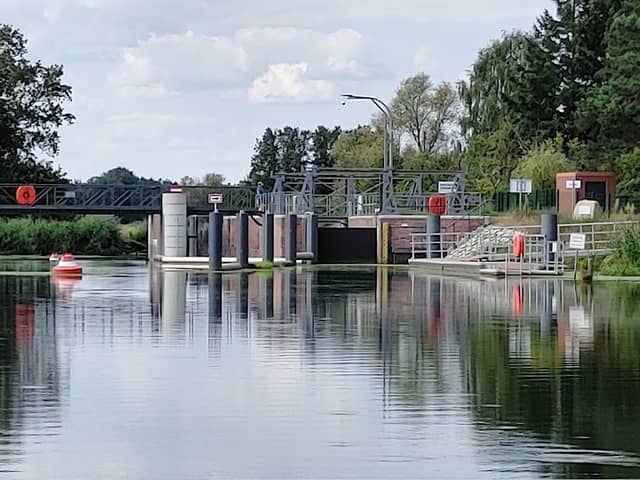 Schleuse und Nadelwehr Neubrück - Image 1
