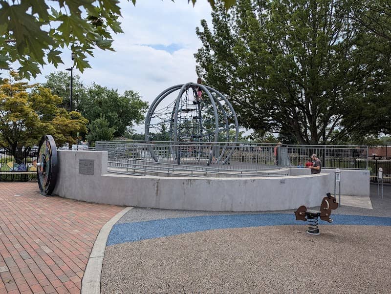 Lowes Foods City Park - Image 1